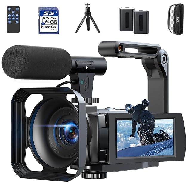 Caméscope noir FIREFOTO AC12C avec son stabilisateur de poignée pliable et sa télécommande